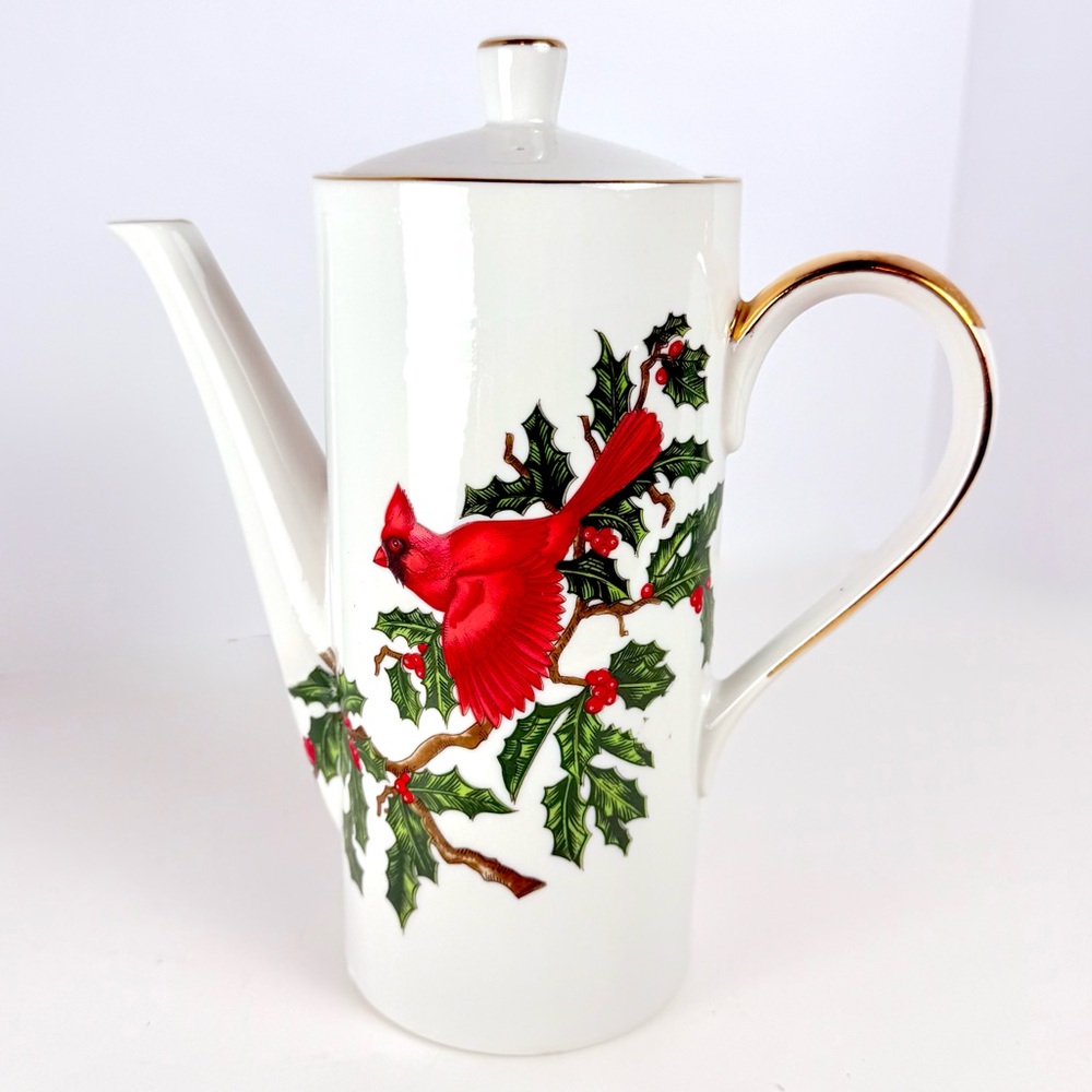 Vintage 1980s Lefton China Christmas Cardinal Holly Hand Painted coffee/tea Pot